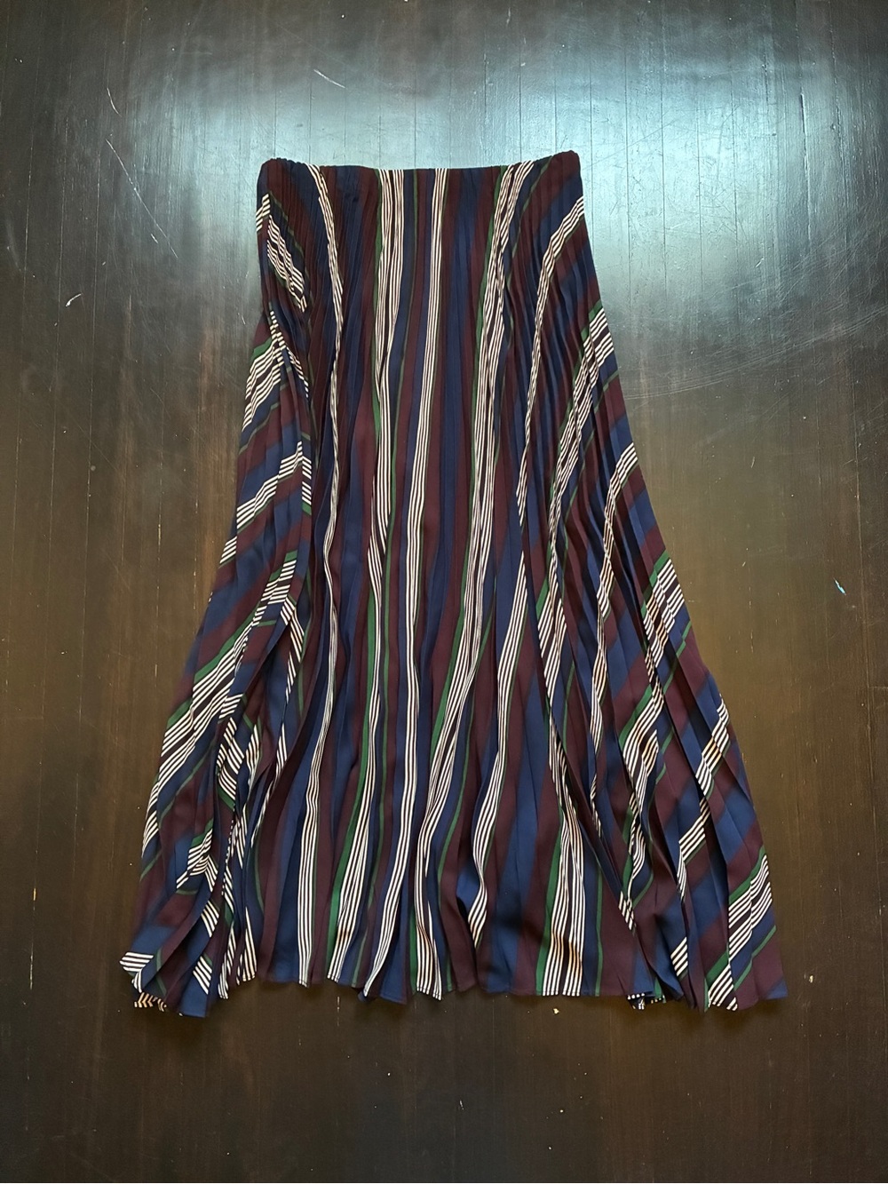 Uniqlo Striped Pleated Maxi Skirt - Navy, Burgundy & Green, size medium